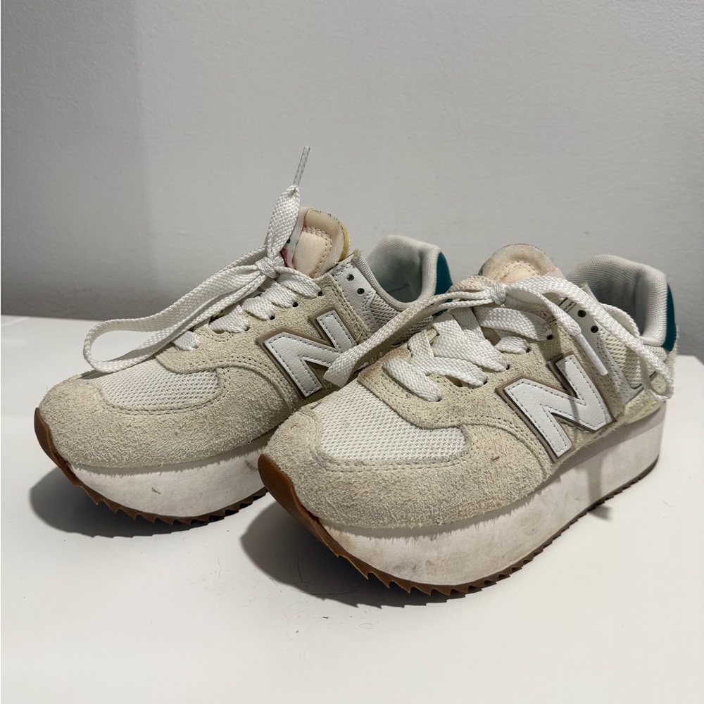 New Balance Lifestyle 574 WOMENS 6
